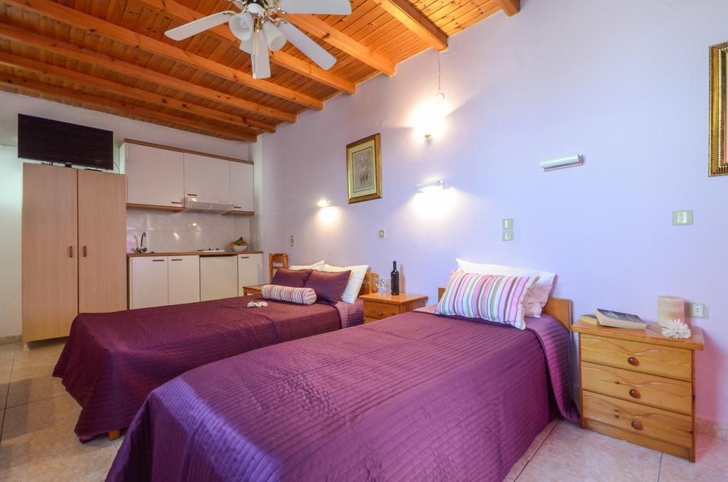 Panormos Hotel And Studios Naxos City Værelse billede